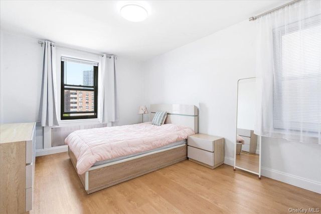 100-11 67th Road 421, Forest Hills, NY 11375