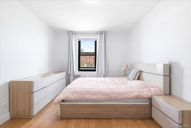100-11 67th Road 421, Forest Hills, NY 11375
