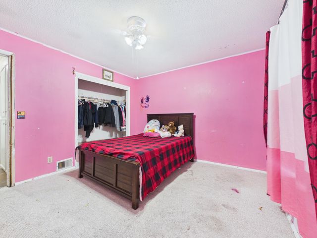 6861 E Trinity Cir, Wichita, KS 67211