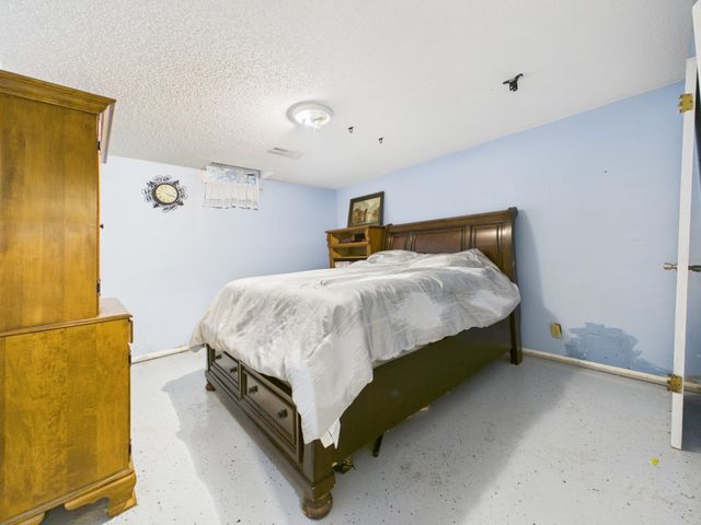 6861 E Trinity Cir, Wichita, KS 67211