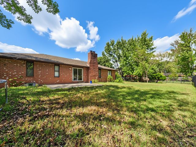 6861 E Trinity Cir, Wichita, KS 67211