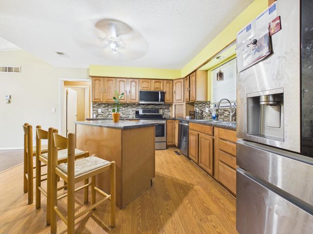 6861 E Trinity Cir, Wichita, KS 67211