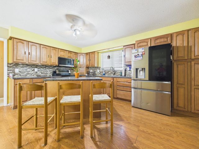 6861 E Trinity Cir, Wichita, KS 67211