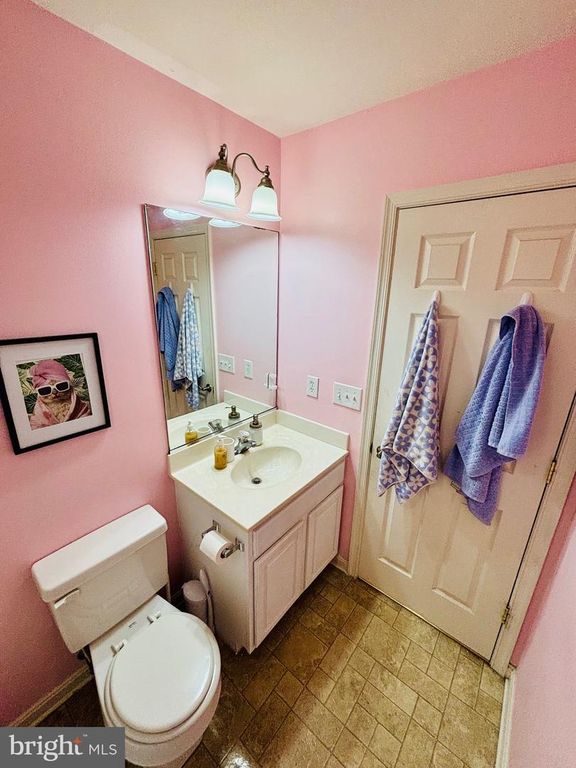 Image 24 of property listing at 1107 OSPREY LN, Denton, MD 21629