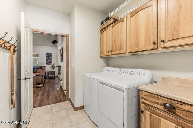 2518 W Berkley LN, Hayden, ID 83835