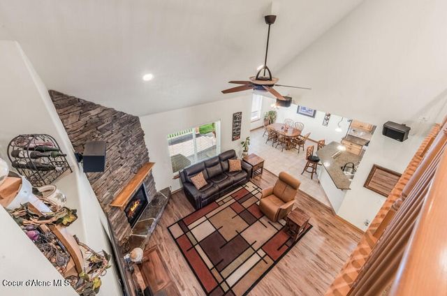 2518 W Berkley LN, Hayden, ID 83835