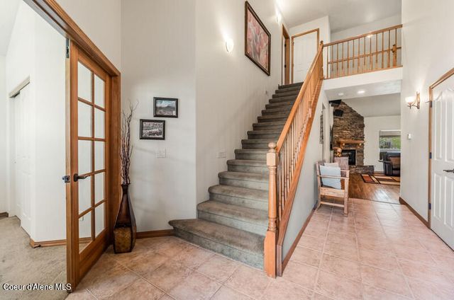 2518 W Berkley LN, Hayden, ID 83835