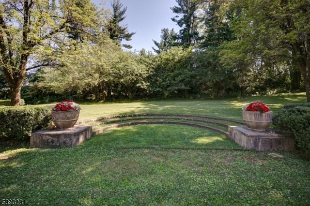 49 Liberty Corner Rd, Bernards Twp., NJ 07931