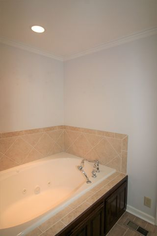 3569 Carothers Pkwy, Franklin, TN 37067