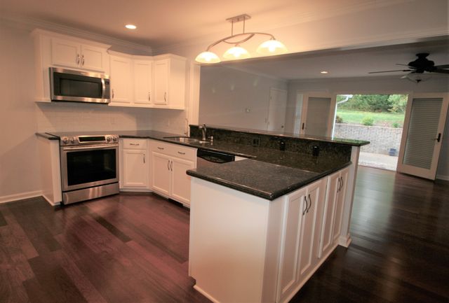 3569 Carothers Pkwy, Franklin, TN 37067