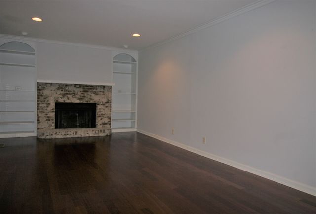 3569 Carothers Pkwy, Franklin, TN 37067