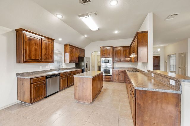 409 Stampede Court, Fort Worth, TX 76131