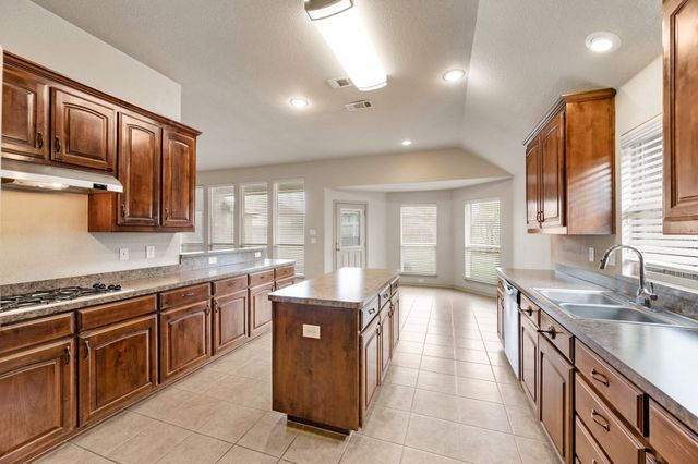 409 Stampede Court, Fort Worth, TX 76131