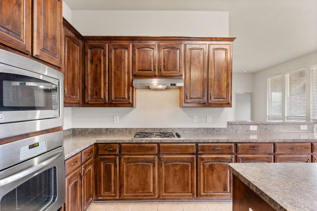 409 Stampede Court, Fort Worth, TX 76131