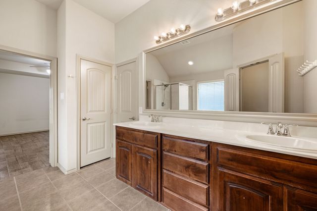 409 Stampede Court, Fort Worth, TX 76131