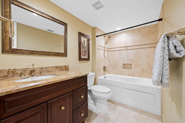 3018 Lakeshore Drive, Deerfield Beach, FL 33442