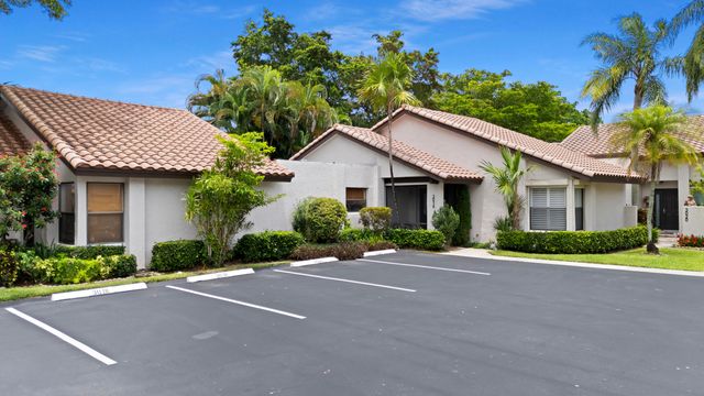 3018 Lakeshore Drive, Deerfield Beach, FL 33442