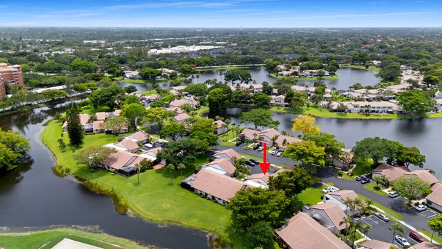 3018 Lakeshore Drive, Deerfield Beach, FL 33442