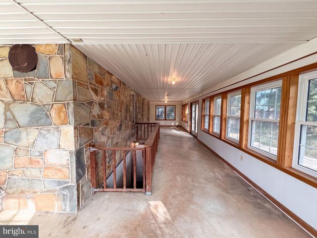 38 S MARSHALL ST, Front Royal, VA 22630
