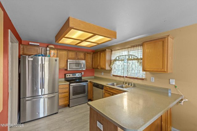 161 Rosecrest Drive, Fernley, NV 89408