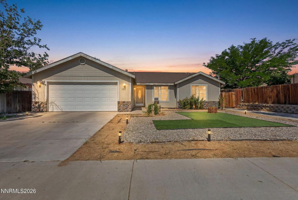 161 Rosecrest Drive, Fernley, NV 89408