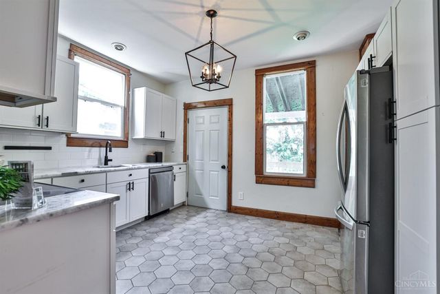 4409 Sullivan Avenue, St Bernard, OH 45217