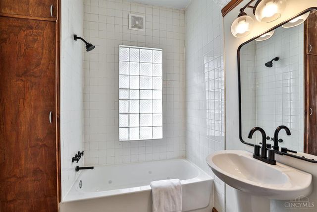 4409 Sullivan Avenue, St Bernard, OH 45217