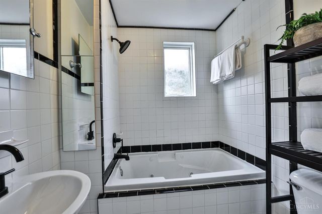 4409 Sullivan Avenue, St Bernard, OH 45217