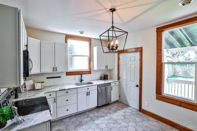 4409 Sullivan Avenue, St Bernard, OH 45217