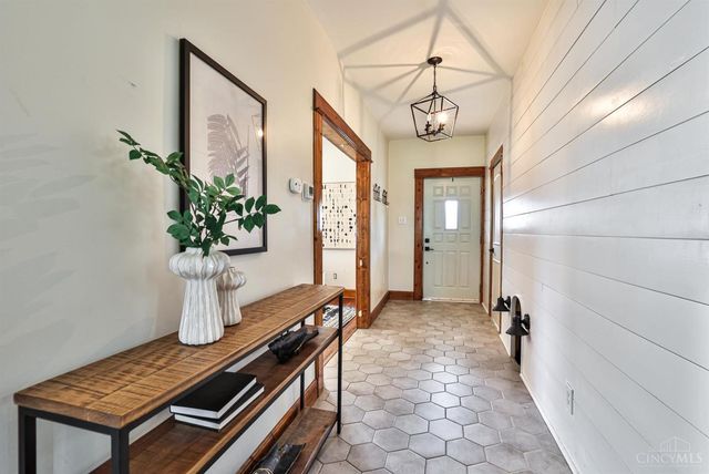 4409 Sullivan Avenue, St Bernard, OH 45217