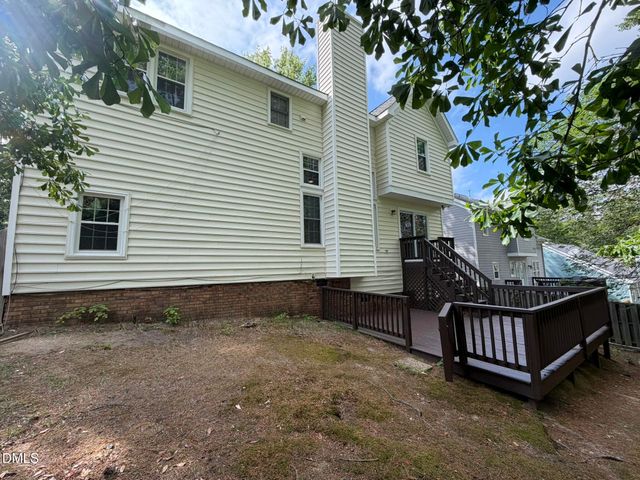 105 Highfalls Court, Cary, NC 27519