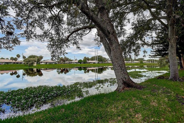1439 WATER VIEW DRIVE W, Largo, FL 33771