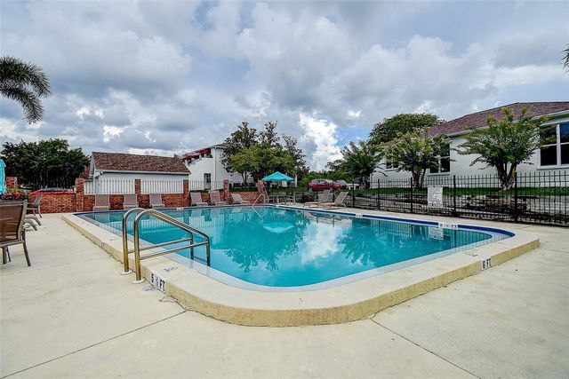 1439 WATER VIEW DRIVE W, Largo, FL 33771