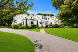23 Pleasant Valley Rd, Westwood, MA 02090
