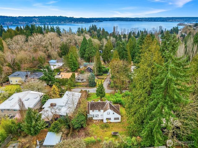 9229 45th Avenue NE, Seattle, WA 98115