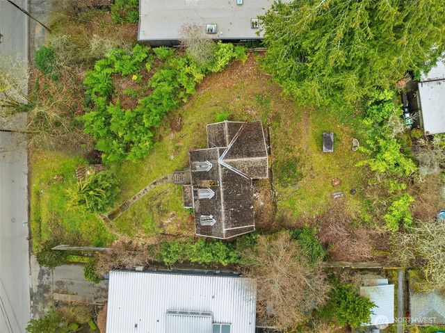 9229 45th Avenue NE, Seattle, WA 98115