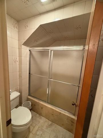 21 E Rios Cove, Roma, TX 78584