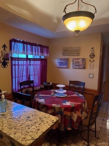 21 E Rios Cove, Roma, TX 78584