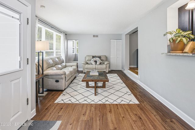 2454 MERCER Circle S, Jacksonville, FL 32217
