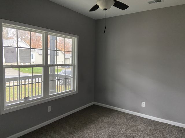 375 Barry Dr, Clarksville, TN 37040