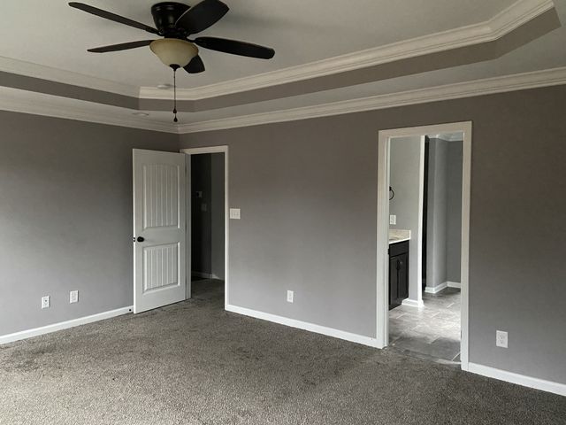 375 Barry Dr, Clarksville, TN 37040