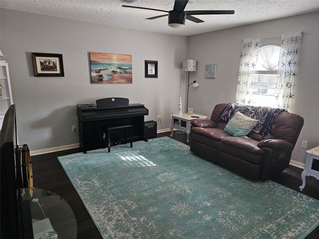 14822 Cedar Point Drive, Houston, TX 77070