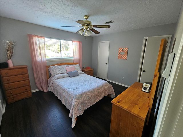 14822 Cedar Point Drive, Houston, TX 77070