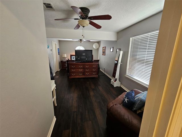 14822 Cedar Point Drive, Houston, TX 77070