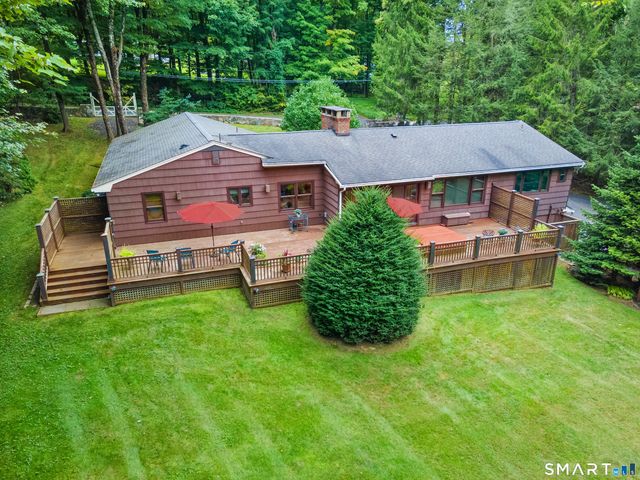 152 Head Of Meadow Road, Newtown, CT 06470