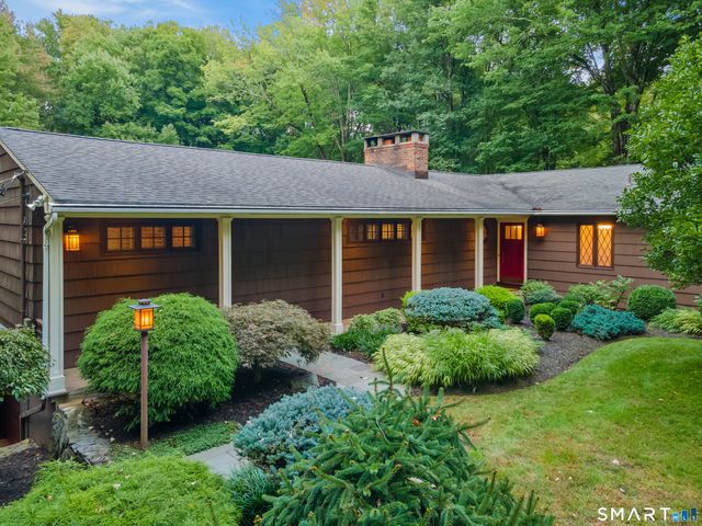 152 Head Of Meadow Road, Newtown, CT 06470