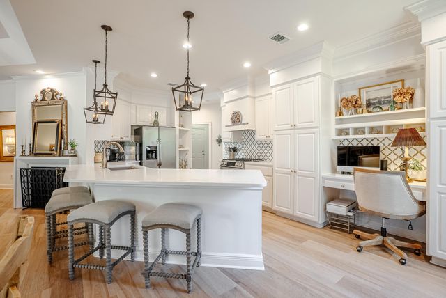 4654 Delwood Park Boulevard, Panama City Beach, FL 32408