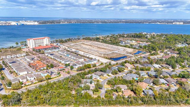 4654 Delwood Park Boulevard, Panama City Beach, FL 32408