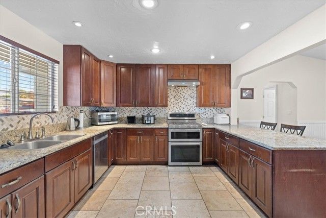 118 Bryn Mawr Road, Claremont, CA 91711