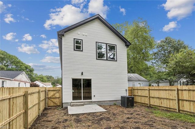 811 Smith ST, Hampton, VA 23661